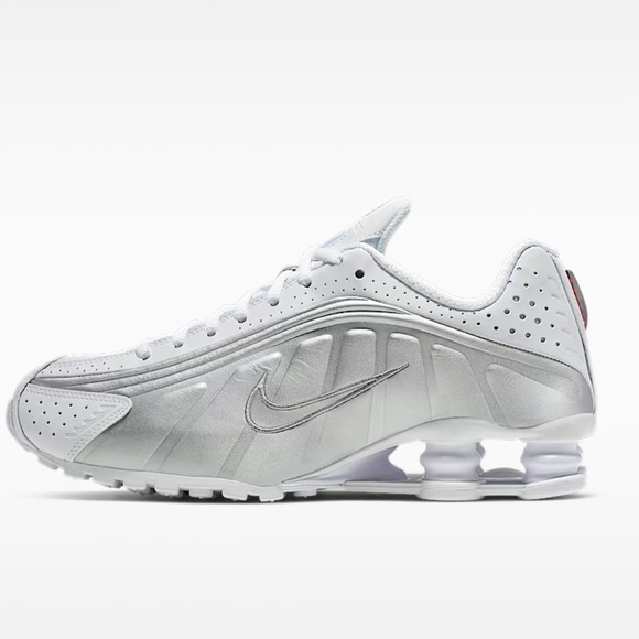 New Nike Shox R4 Sneakers - Picture 2 of 12